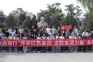 不服输✊艾因后卫：C罗赛后找到我并告诉我，他们会赢下次回合