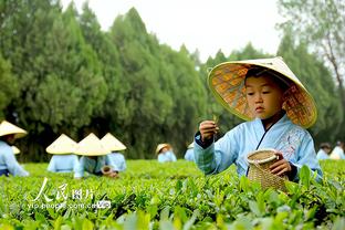 “校长”会去现场吗？谭咏麟身穿梅西球衣健身